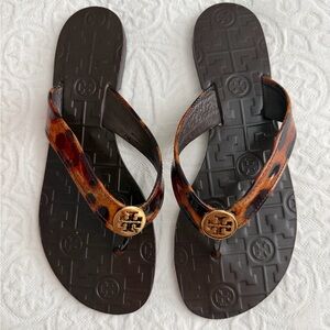 Tory Burch Thora leopard print Logo Flip Flops